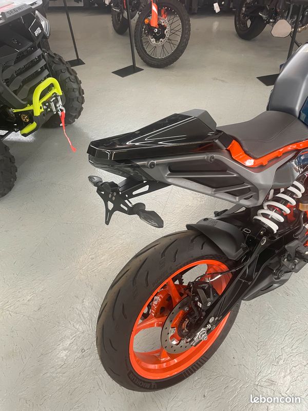 KTM 390 Duke NEUVE